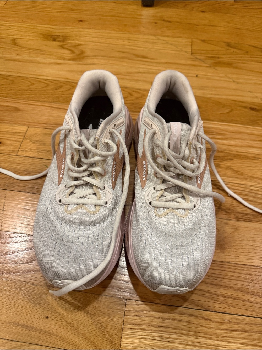 Brooks Womens Ghost Max  White Running Shoes Sneakers